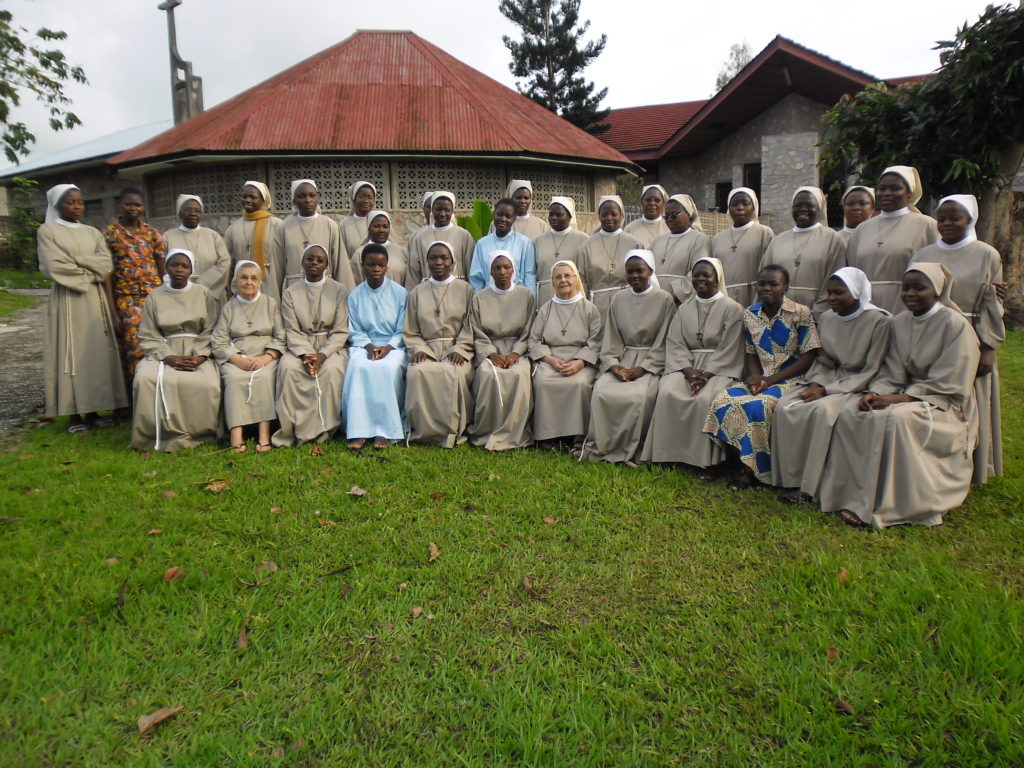 Clarisses du monastère de Mbuji-May
